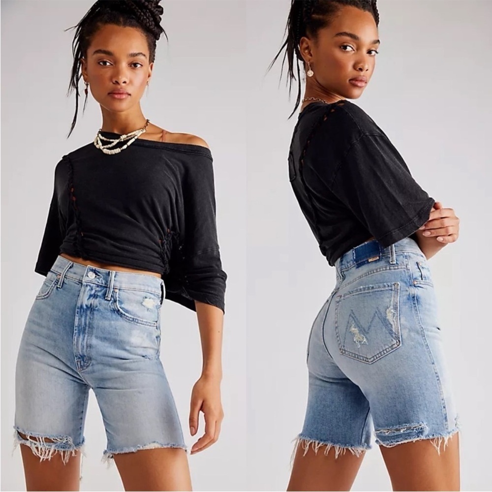 MOTHER High Waisted Smokin Short Fray resting beach face size 26